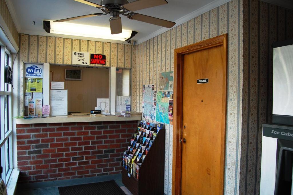 Towne Motel Alexandria Exterior foto
